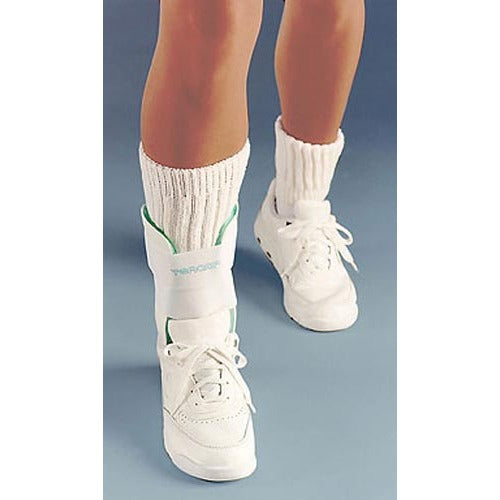 Aircast Sport Ankle Stirrup, Right, ideal for athletes needing inversion and eversion protection,Moovkart
