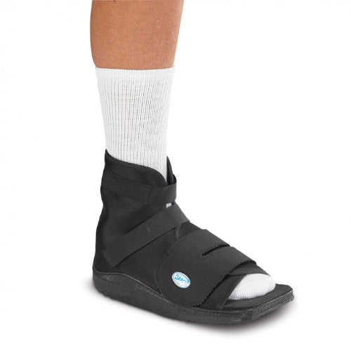 Darco Slimline Cast Boot Black Square-Toe Adult, Medium