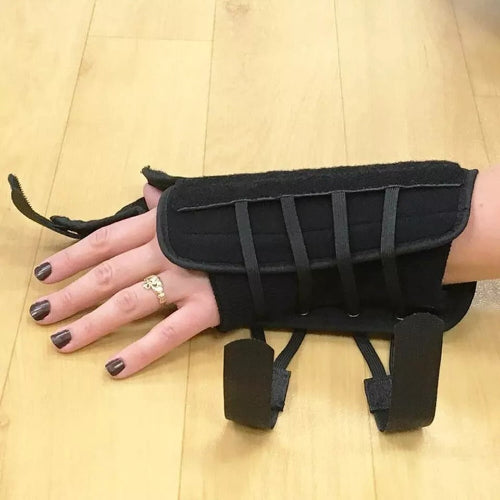 Advanced Orthopaedics Universal Wrist Brace with Thumb Spica